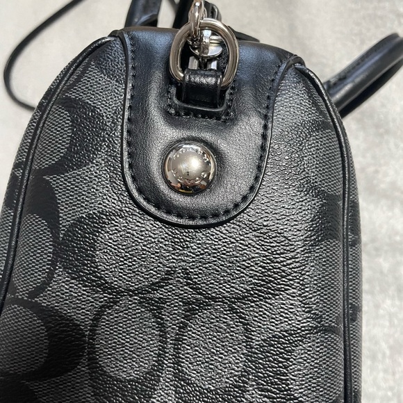 Coach body bag - Picture 3 of 4